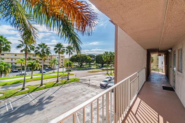 2615 NE 1st Court 303, Boynton Beach, FL 33435