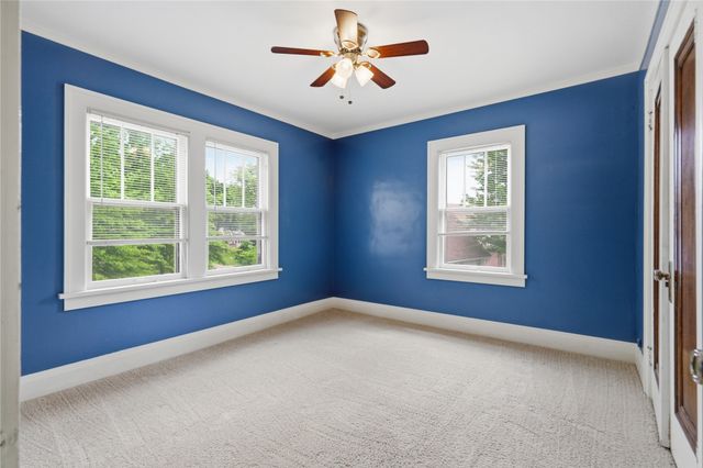 912 37th Street, Des Moines, IA 50312