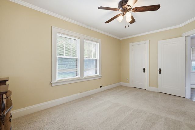 912 37th Street, Des Moines, IA 50312