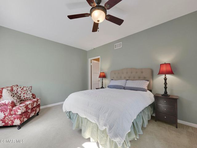 1524 W Riverside Drive, Burbank, CA 91506