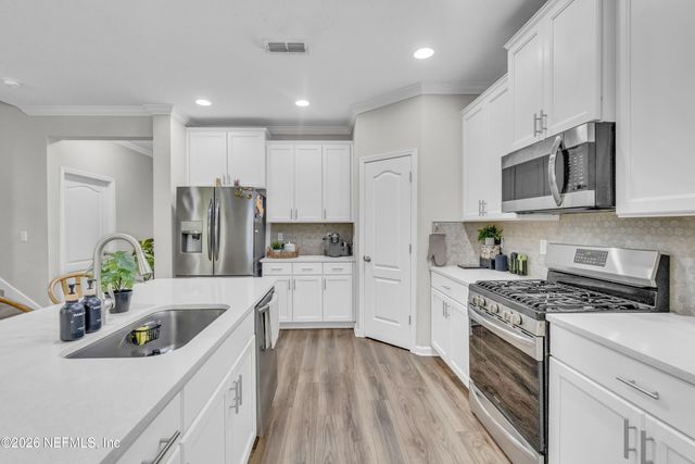 39 BALMORAL CASTLE Drive, St. Johns, FL 32259