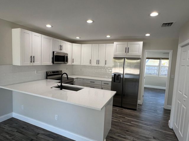 1625 N M Street, Lake Worth Beach, FL 33460