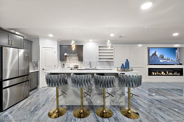 54085 Deadwood Lane, Shelby Twp, MI 48316