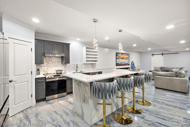 54085 Deadwood Lane, Shelby Twp, MI 48316