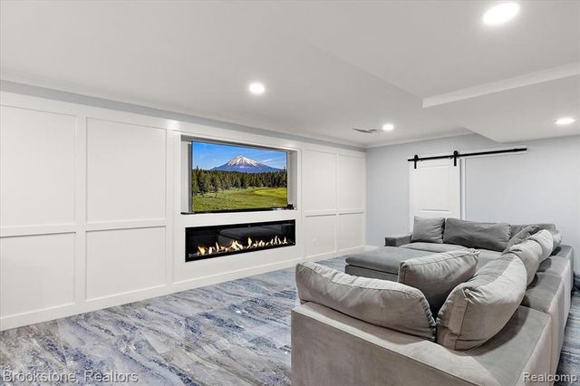 54085 Deadwood Lane, Shelby Twp, MI 48316