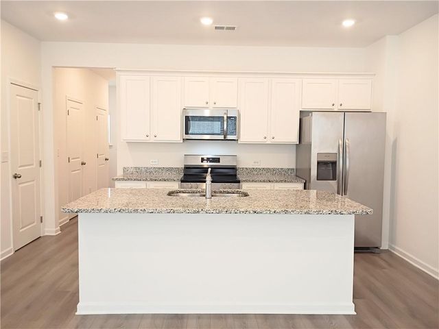 124 Hazel Drive, Mcdonough, GA 30253