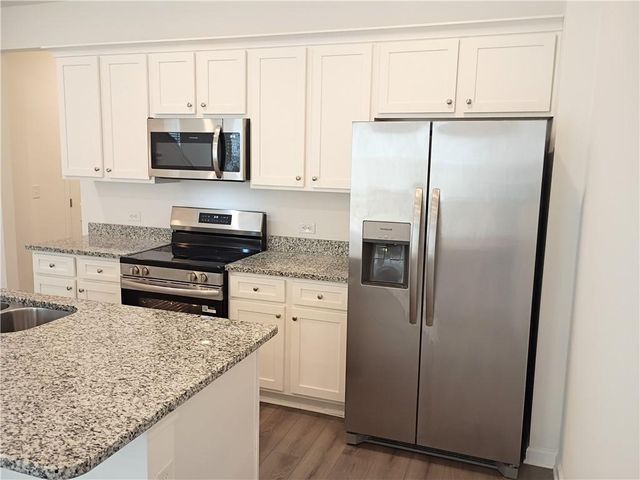 124 Hazel Drive, Mcdonough, GA 30253