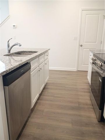 124 Hazel Drive, Mcdonough, GA 30253