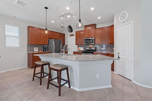 476 Sheepshank DR, Georgetown, TX 78633