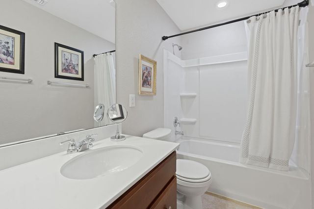 476 Sheepshank DR, Georgetown, TX 78633