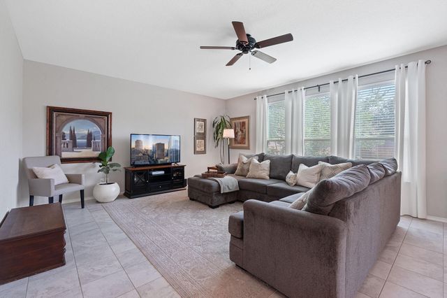 476 Sheepshank DR, Georgetown, TX 78633