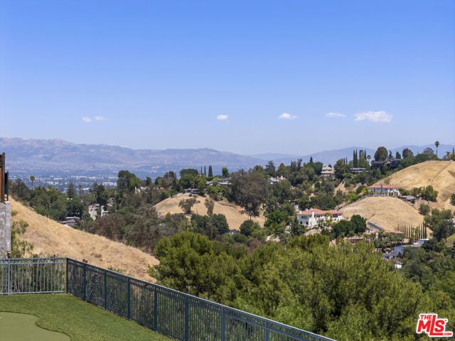 4726 San Sebastian Drive, Woodland Hills (los Angeles), CA 91364