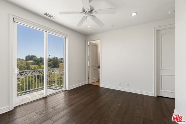 4726 San Sebastian Drive, Woodland Hills (los Angeles), CA 91364