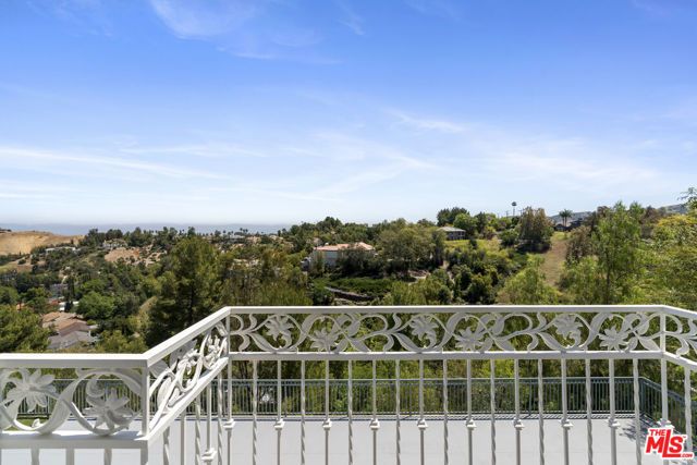 4726 San Sebastian Drive, Woodland Hills (los Angeles), CA 91364