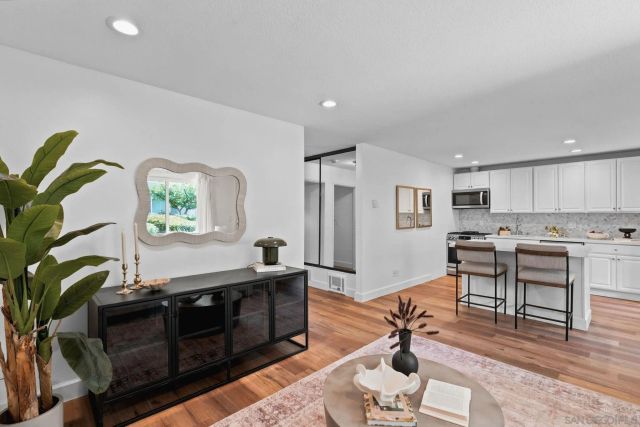 13754 Mango Dr 103, Del Mar, CA 92014