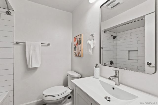 13754 Mango Dr 103, Del Mar, CA 92014