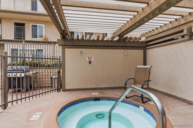 13754 Mango Dr 103, Del Mar, CA 92014