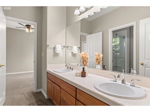 10641 Sw EDGEWOOD Ct, Wilsonville, OR 97070
