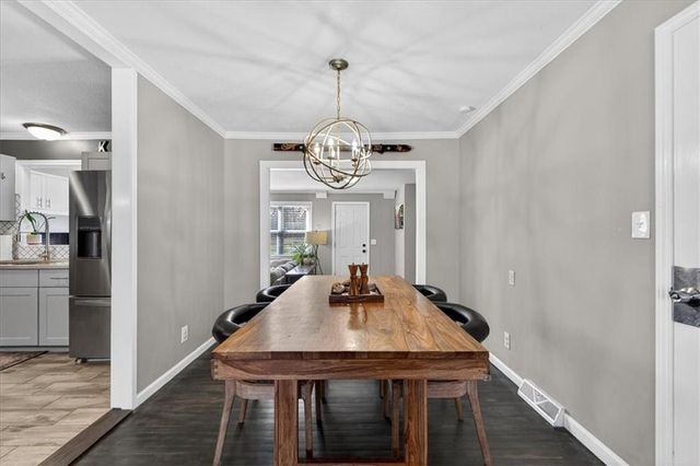 7106 Nall Avenue, Prairie Village, KS 66208