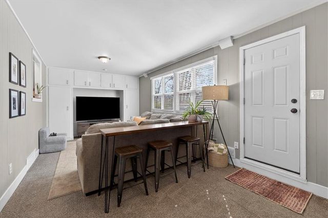 7106 Nall Avenue, Prairie Village, KS 66208