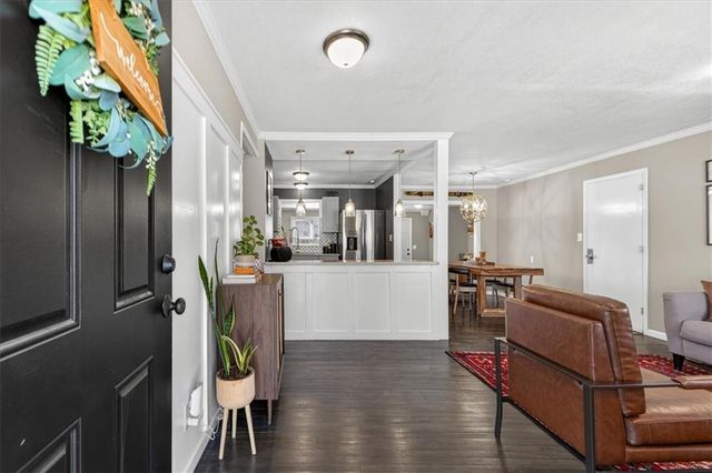 7106 Nall Avenue, Prairie Village, KS 66208