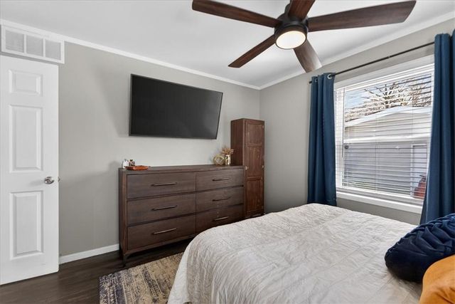 7106 Nall Avenue, Prairie Village, KS 66208