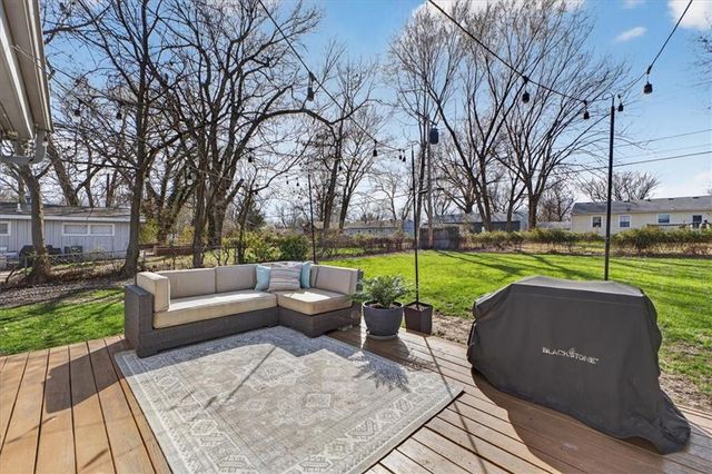 7106 Nall Avenue, Prairie Village, KS 66208