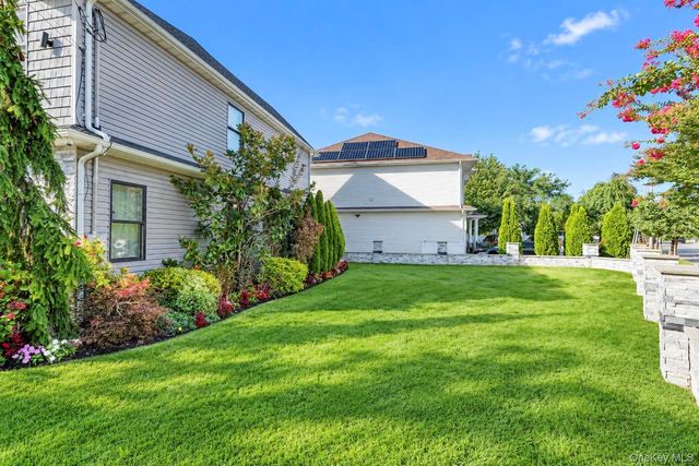 552 Dover Road, Oceanside, NY 11572