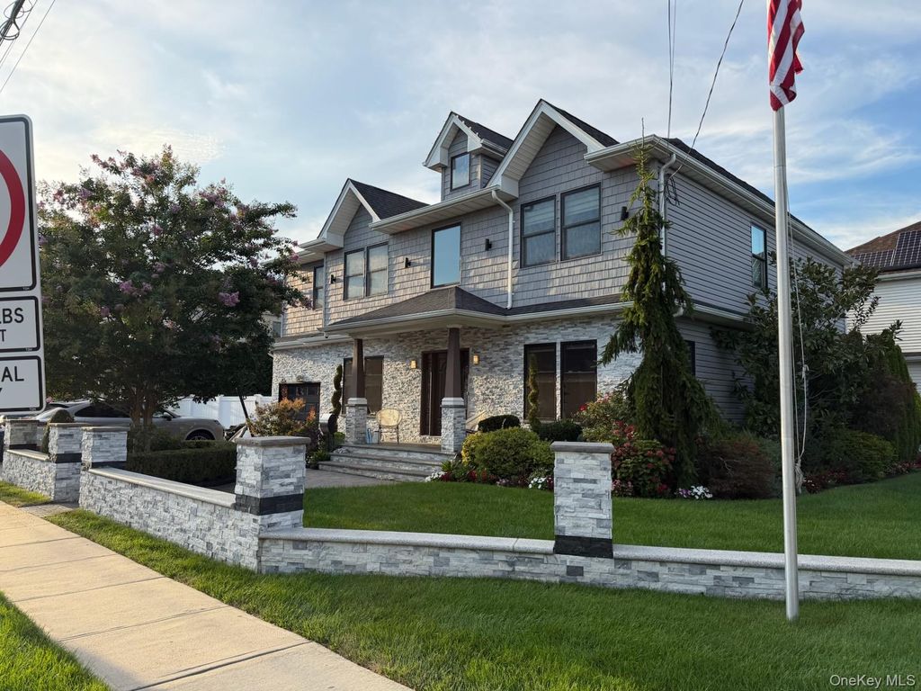 552 Dover Road, Oceanside, NY 11572 — exterior