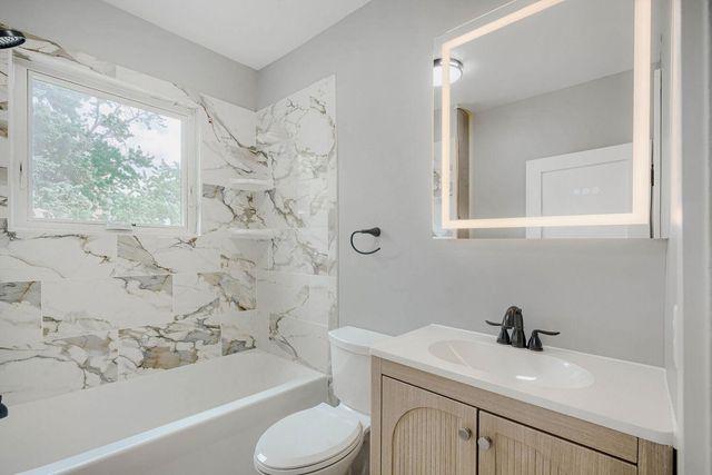 2615 Columbus Avenue, Minneapolis, MN 55407