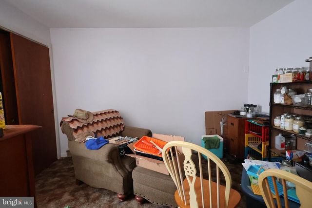 8 N HOLLANDER RD, Gordonville, PA 17529