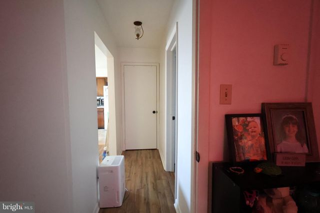 8 N HOLLANDER RD, Gordonville, PA 17529