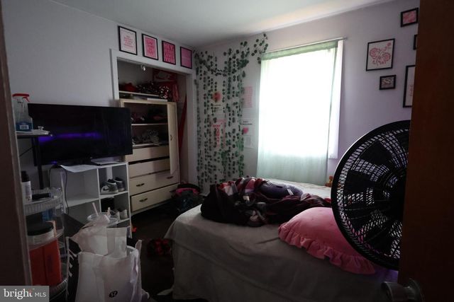 8 N HOLLANDER RD, Gordonville, PA 17529