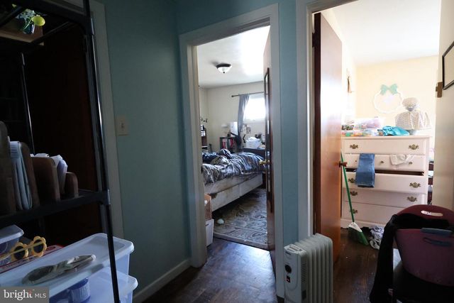 8 N HOLLANDER RD, Gordonville, PA 17529