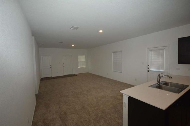 1106 Minnow LN, Bastrop, TX 78602