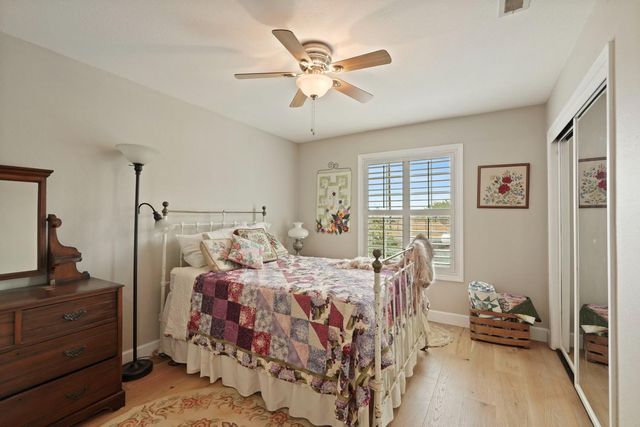 25988 N Sowles Rd, Acampo, CA 95220