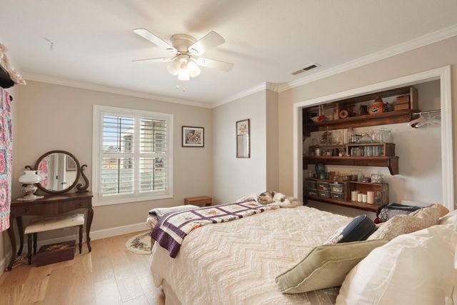 25988 N Sowles Rd, Acampo, CA 95220