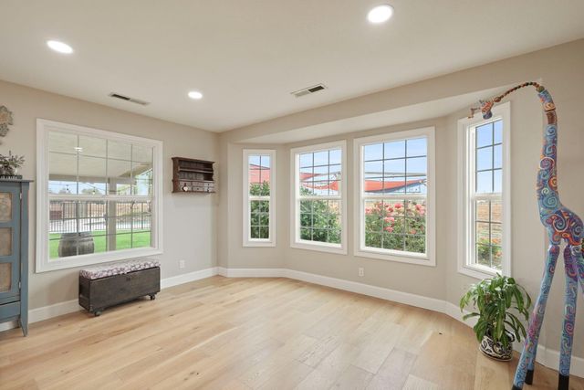 25988 N Sowles Rd, Acampo, CA 95220