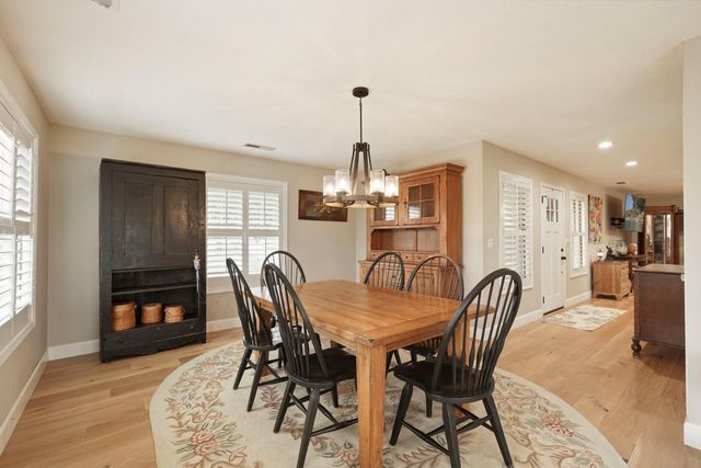 25988 N Sowles Rd, Acampo, CA 95220