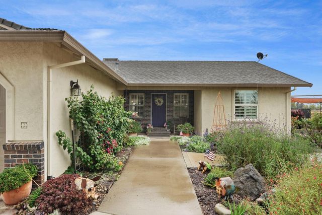 25988 N Sowles Rd, Acampo, CA 95220