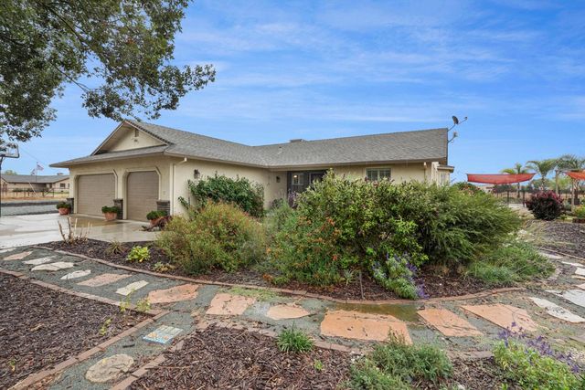 25988 N Sowles Rd, Acampo, CA 95220