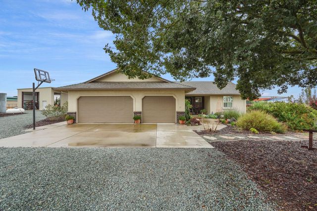 25988 N Sowles Rd, Acampo, CA 95220