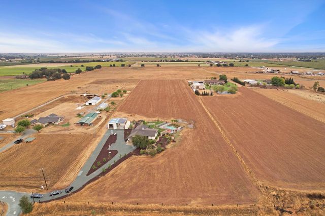25988 N Sowles Rd, Acampo, CA 95220