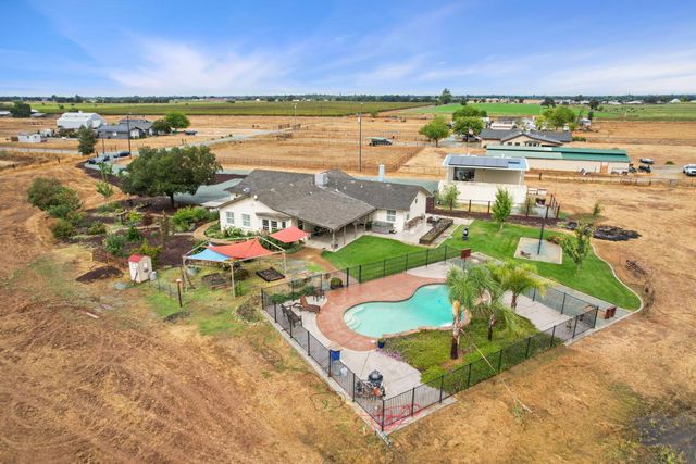 25988 N Sowles Rd, Acampo, CA 95220