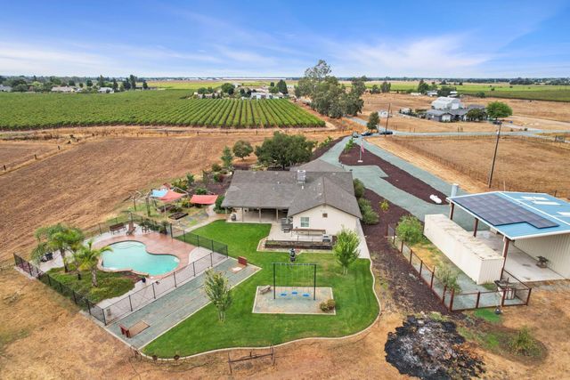 25988 N Sowles Rd, Acampo, CA 95220