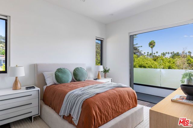1609 N Stanley Avenue, Los Angeles, CA 90046