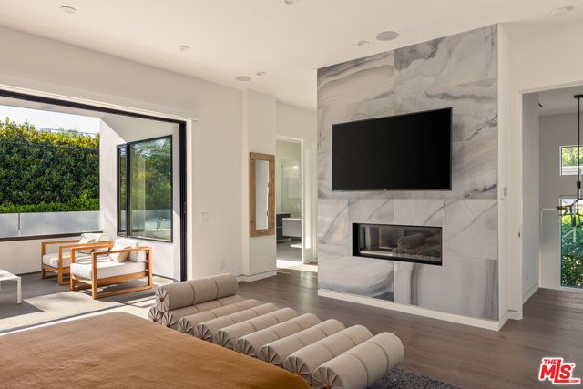 1609 N Stanley Avenue, Los Angeles, CA 90046