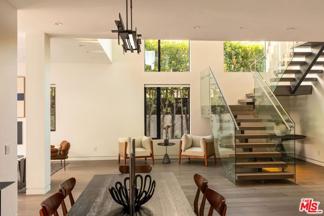 1609 N Stanley Avenue, Los Angeles, CA 90046