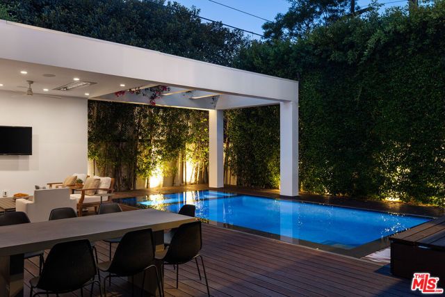 1609 N Stanley Avenue, Los Angeles, CA 90046