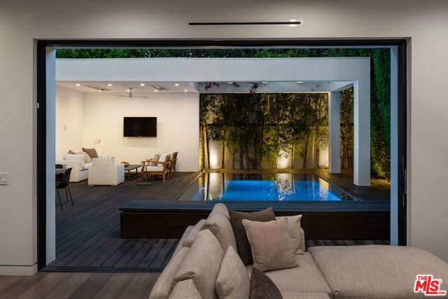 1609 N Stanley Avenue, Los Angeles, CA 90046